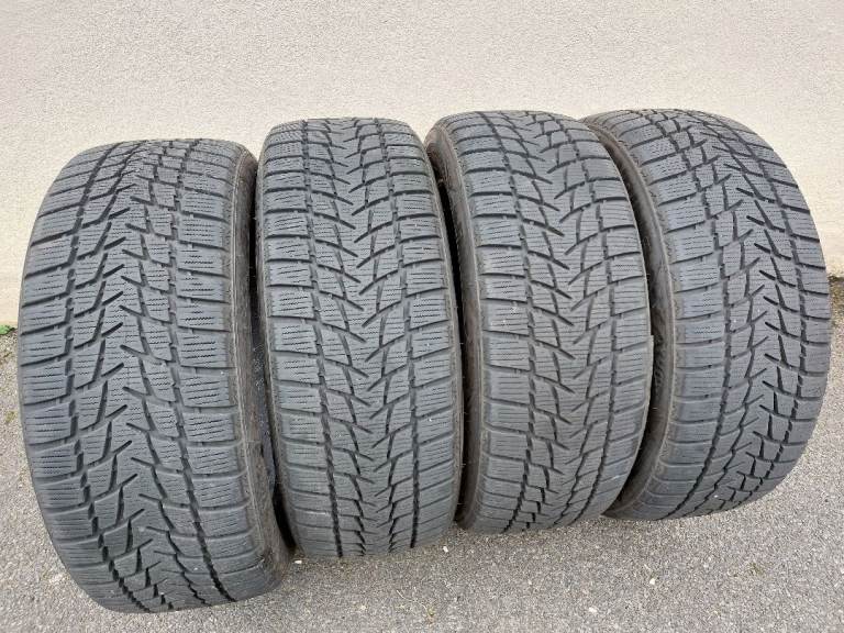 Winter tyres 205/55R17