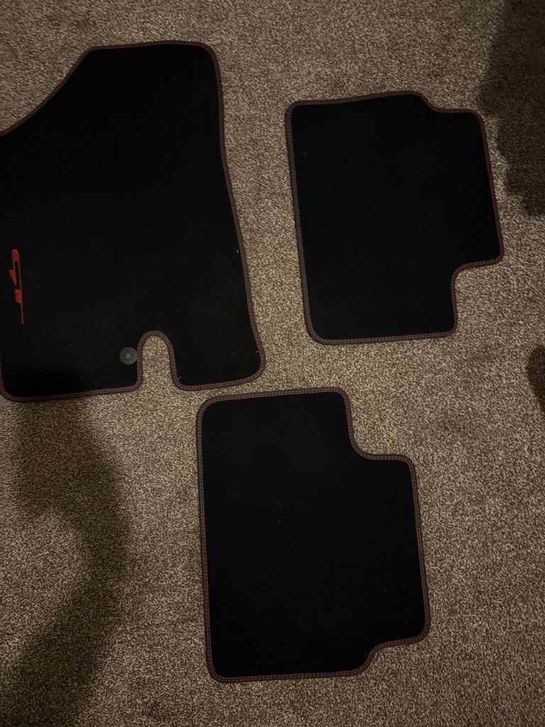 Car mats for the Kia ceed gt