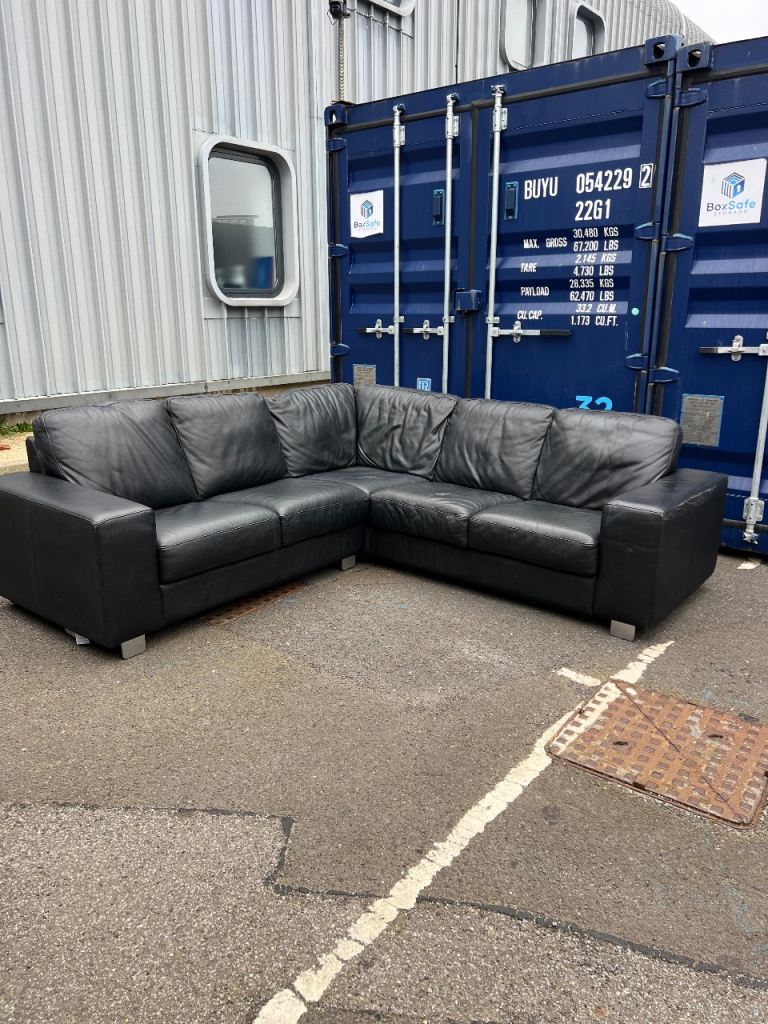 Black leather corner sofa 