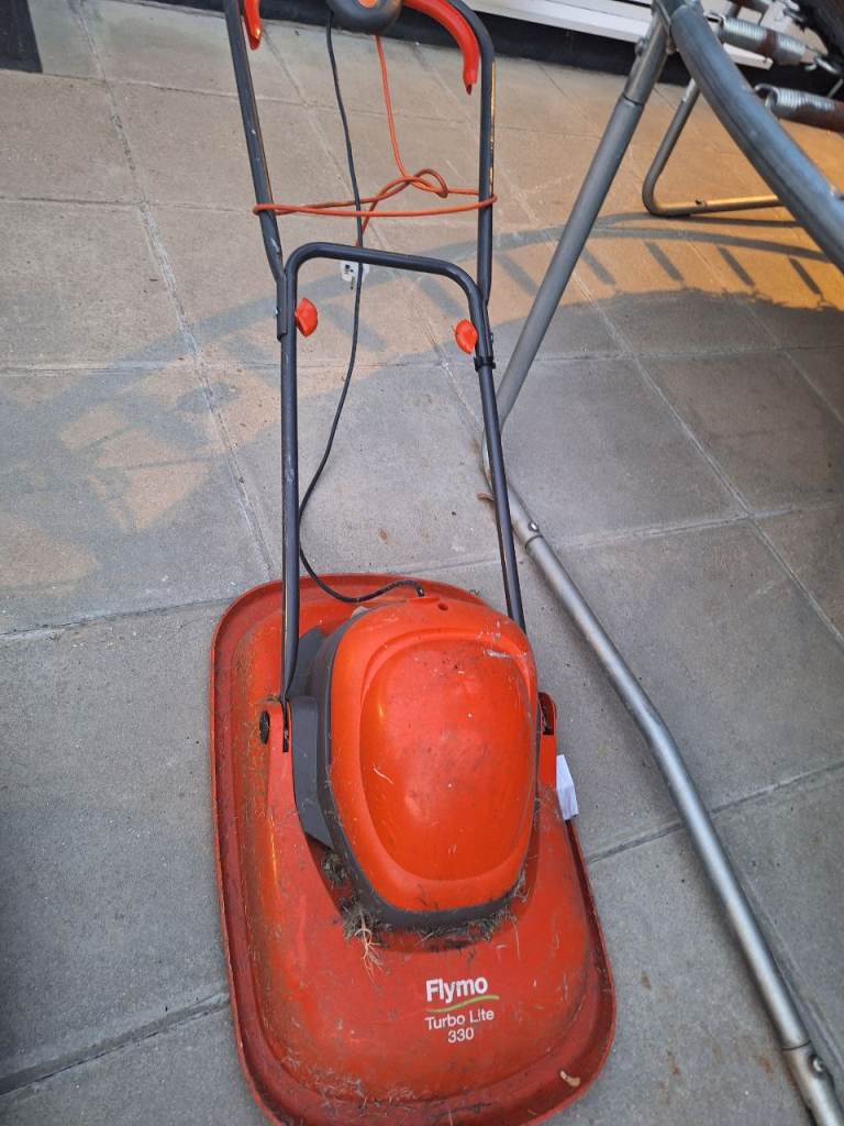 FREE. Flymo turbo lite 330. Broken doesn't work