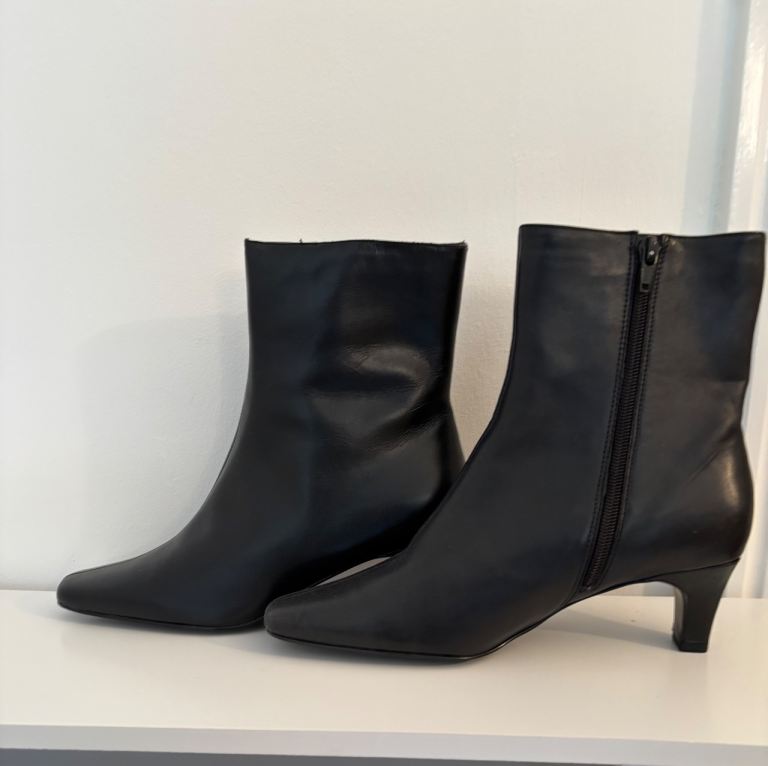 M&S Boots