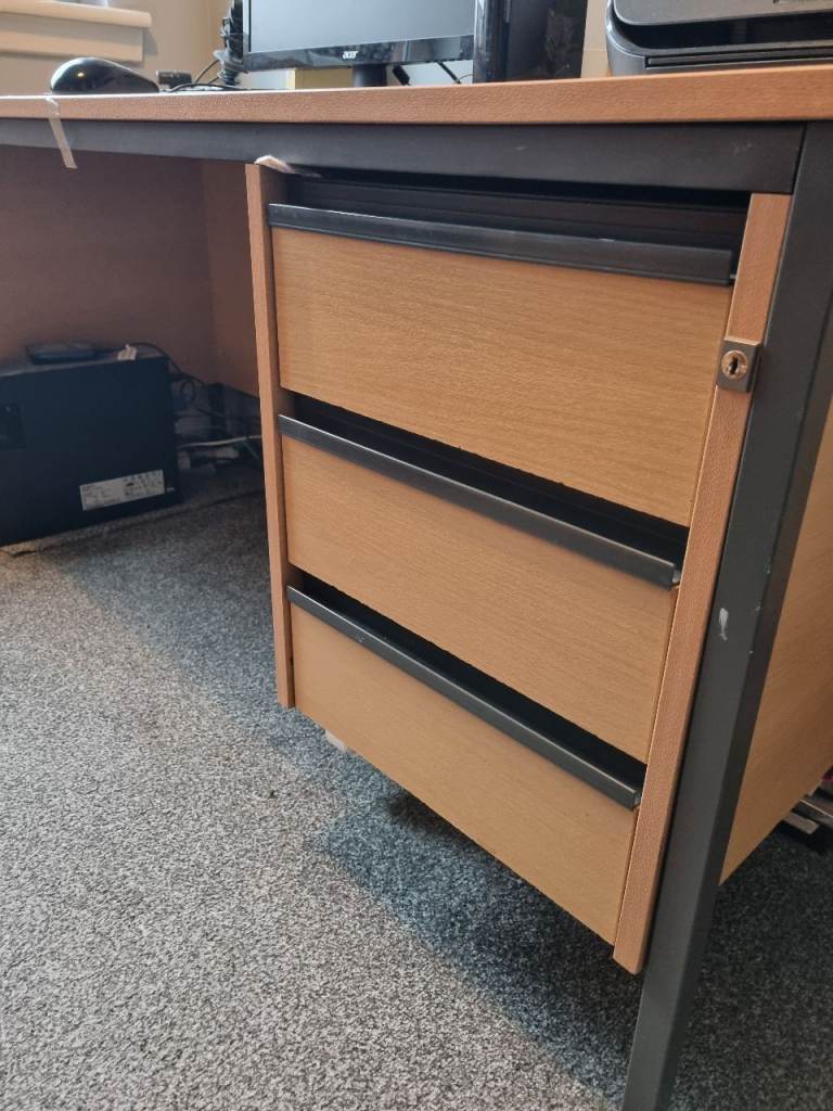 Home/office desk with 3 drawers