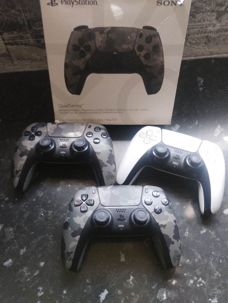 Playstation 5 PS5 controllers Faulty please Read