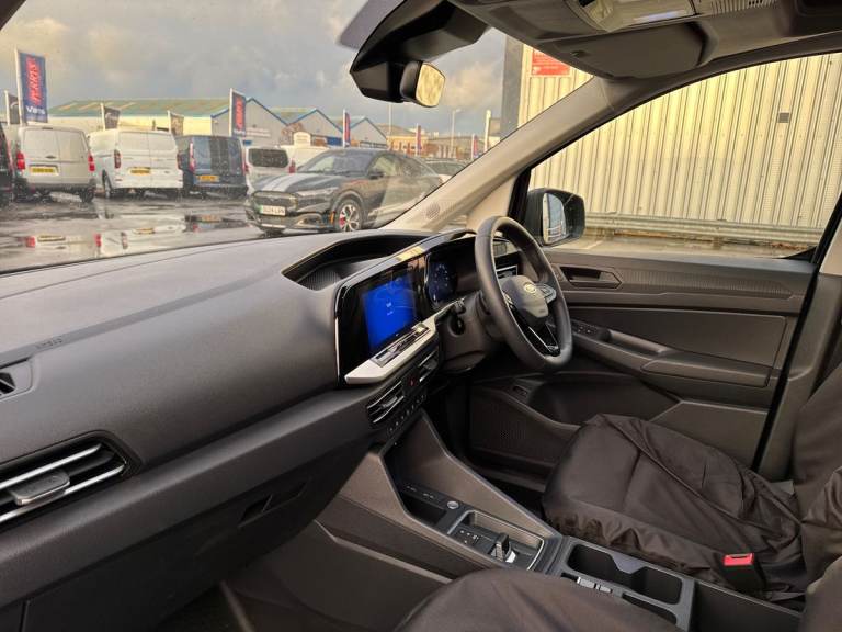 2025 Ford Transit Connect Transit Connect Trend PHEV 250 L2 1.5L EcoBoost 150 FWD 6 Speed Automat...