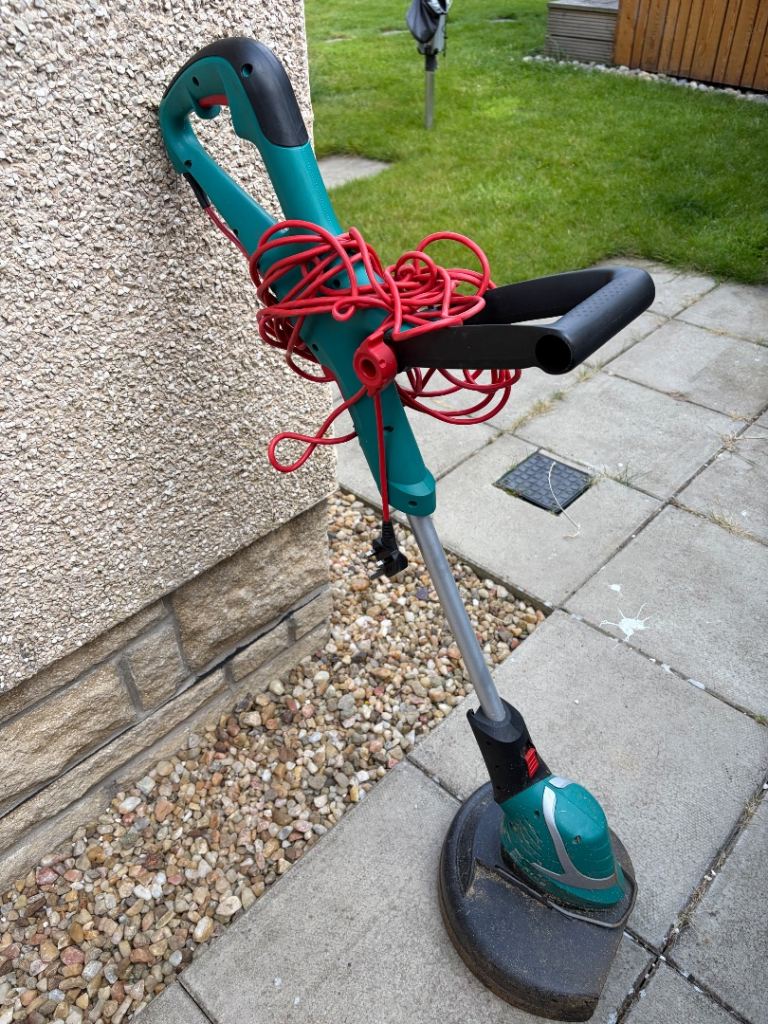 Bosch ART 30 Grass Trimmer – Good Condition