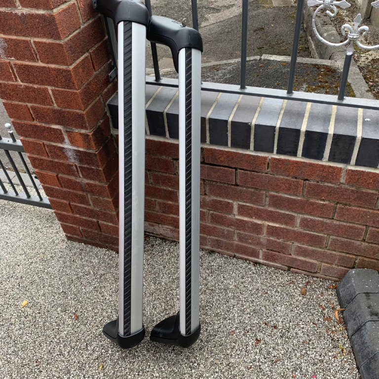 Roof bars Mercedes A Class 69 plate Part number A177 890 05 00