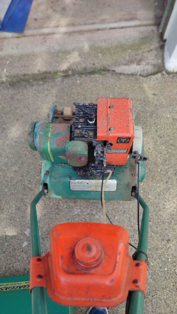 Old petrol lawnmower 