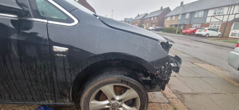 Astra j driver side wing