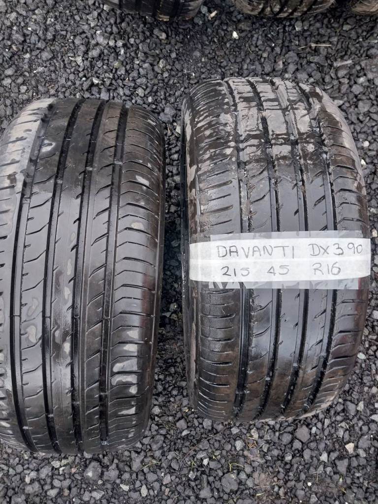 Part worn tyres Davanti DX390 215 45 R16 - set of 2