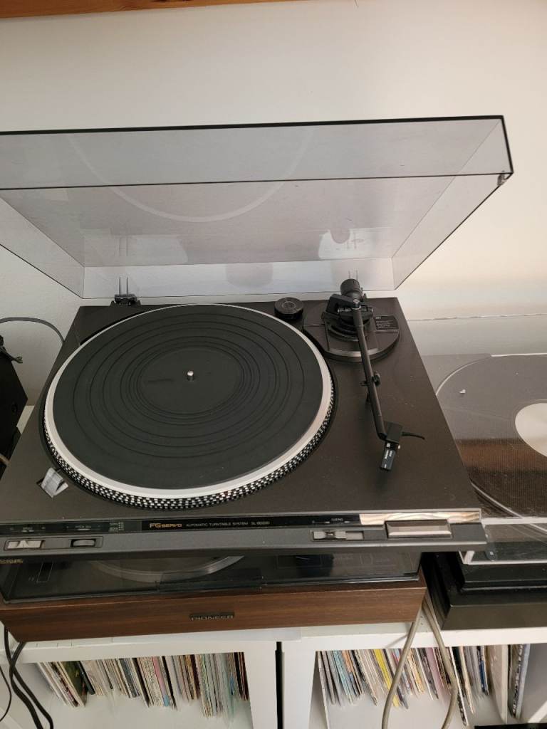 Technics turntable SL BD22D 