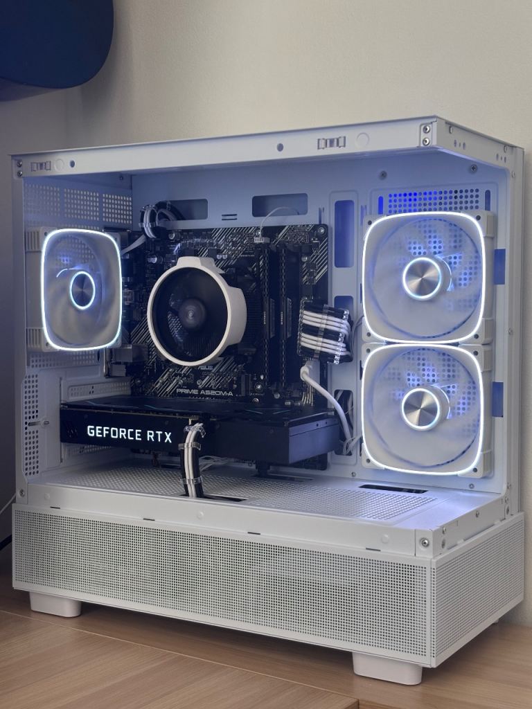 Sleek White ARGB 1080p Gaming PC RTX 2060 Ryzen 5 3600 16GB