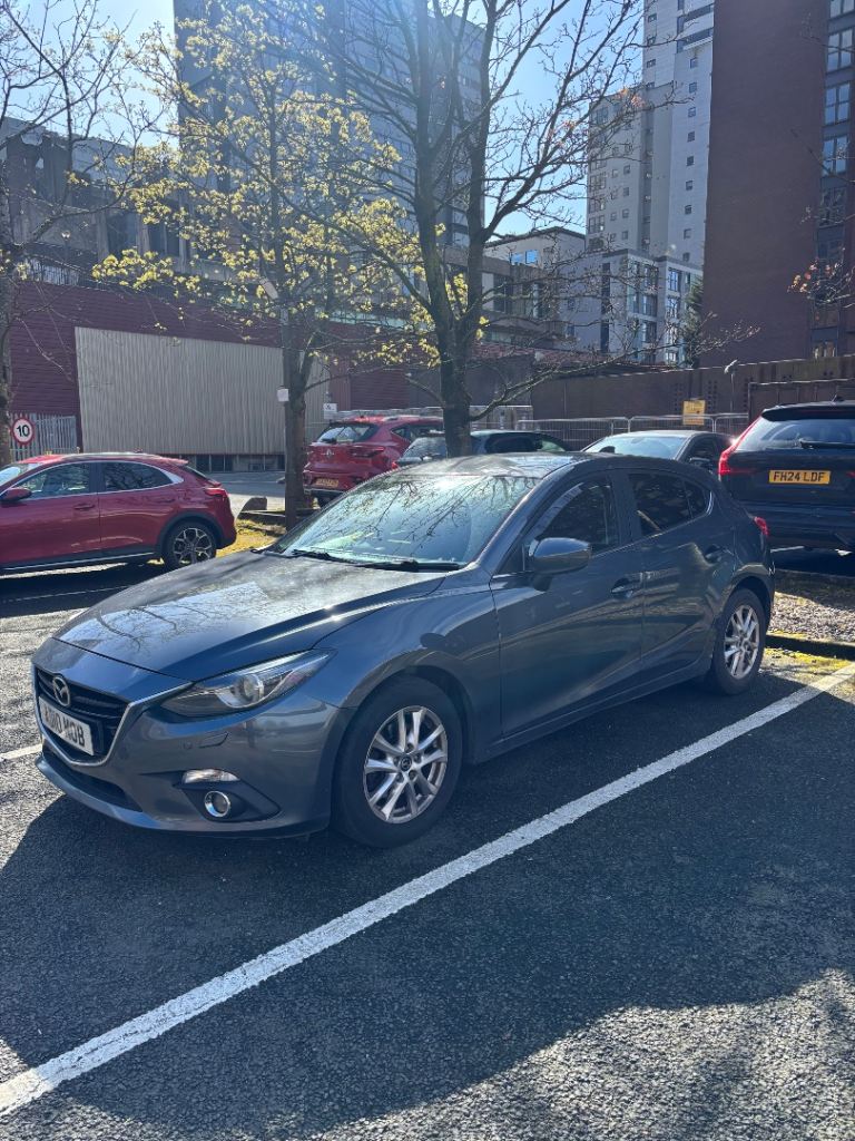 Mazda 3 2.0L petrol 2014  manual 
