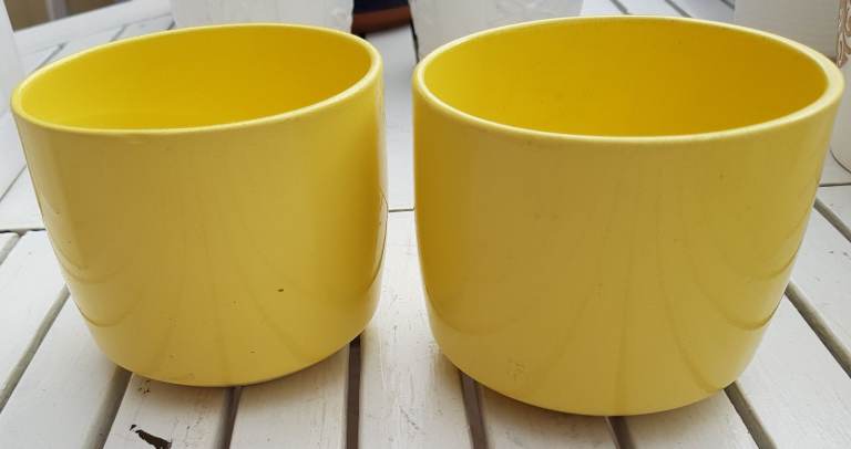 NEW 2  SMALL BOWLS / PLANTERS / PLANT POTS