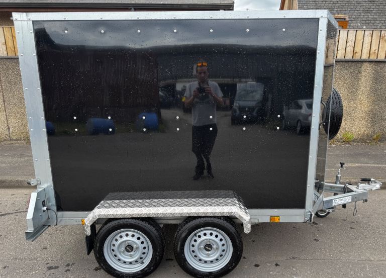 Tickners GT 755 box trailer