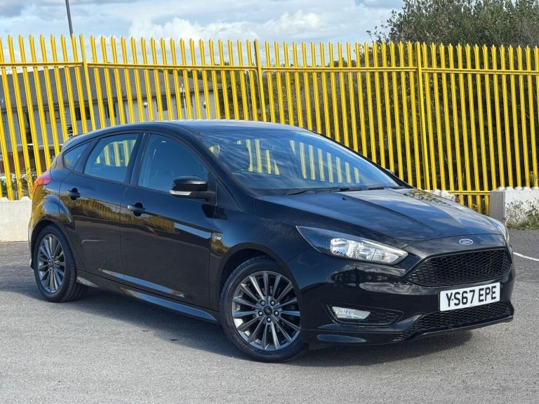 2017 Ford Focus 1.0T EcoBoost ST-Line Euro 6 (s/s) 5dr HATCHBACK Petrol Manual