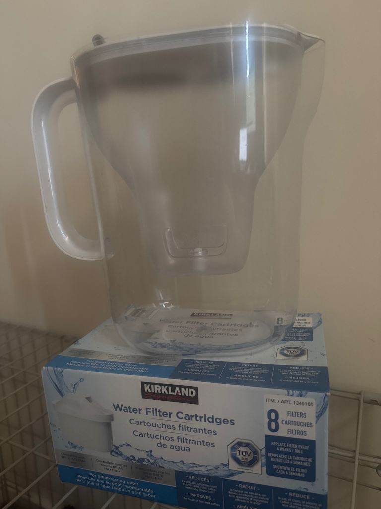 BRITA water jug and 5x filter cartridges