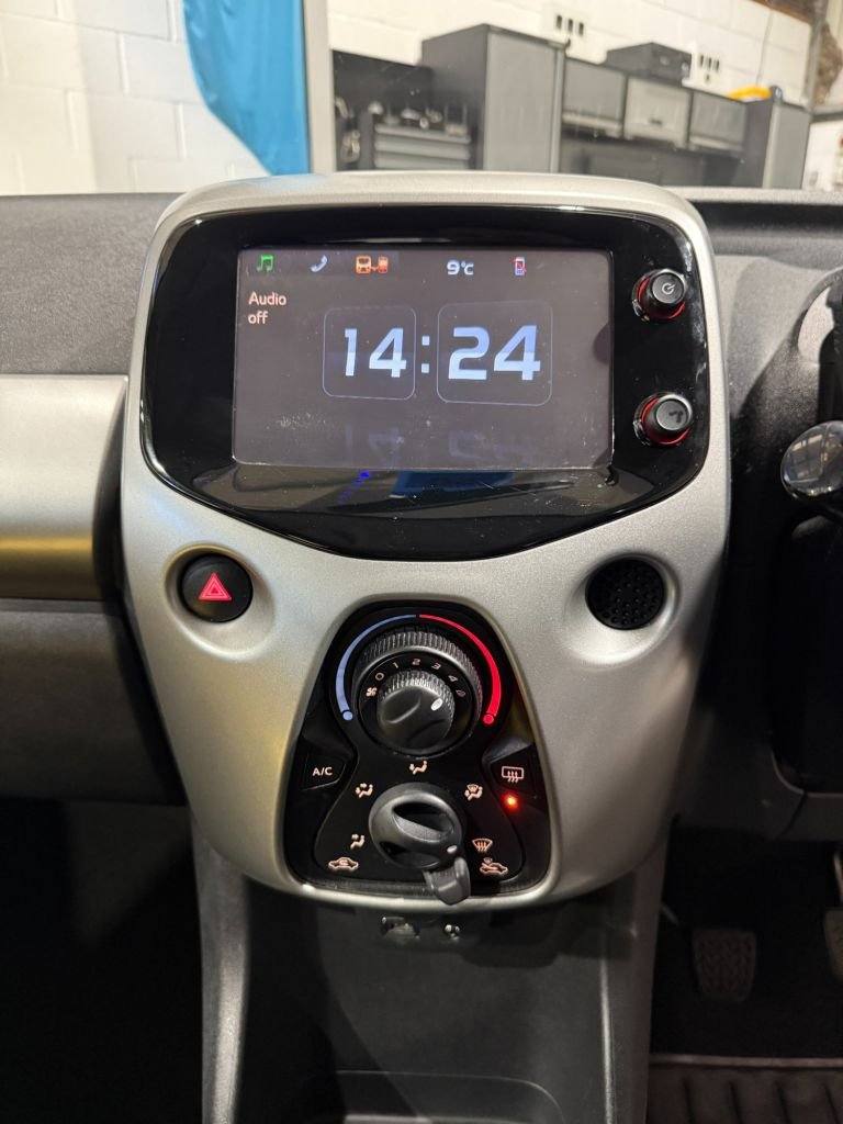 2016 Citroen C1 1.0 VTi Feel 5dr HATCHBACK PETROL Manual