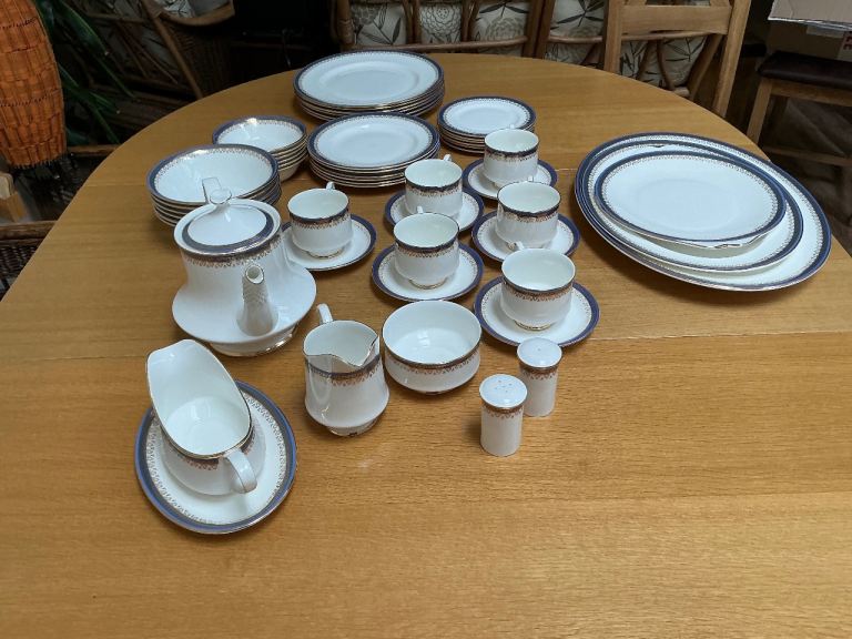 Royal Albert Paragon dinner service