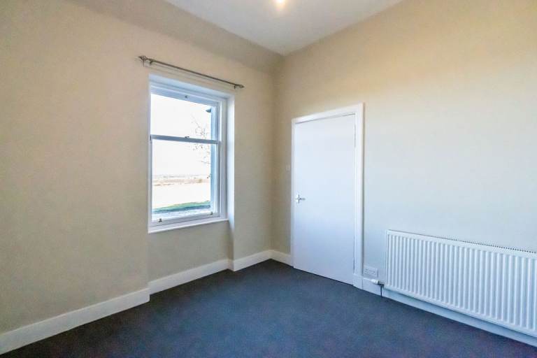 Delightful, 2 bedroom, main door cottage in Carberry, East Lothian – available NOW