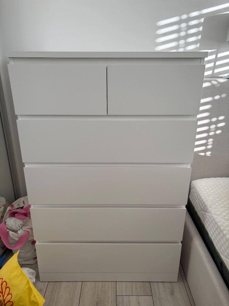 Large chest of drawers (Ikea Malm range)