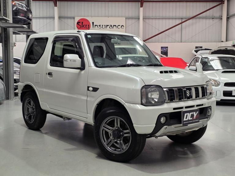 SUZUKI JIMNY 660cc Adventure Turbo 4x4 - jdm White Auto Petrol 2015