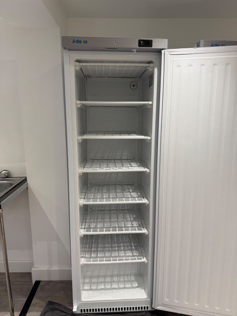 Adexa Commercial Catering upright Freezer 