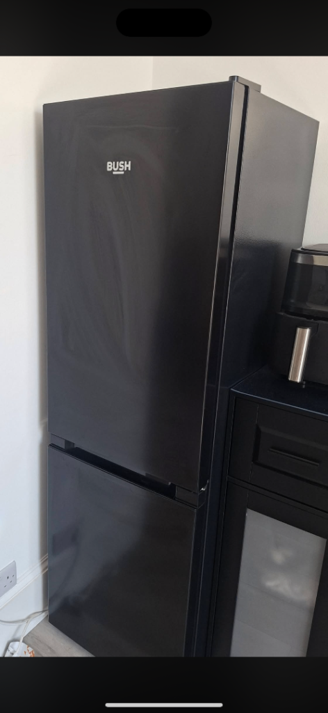 Black bush fridge freezer 