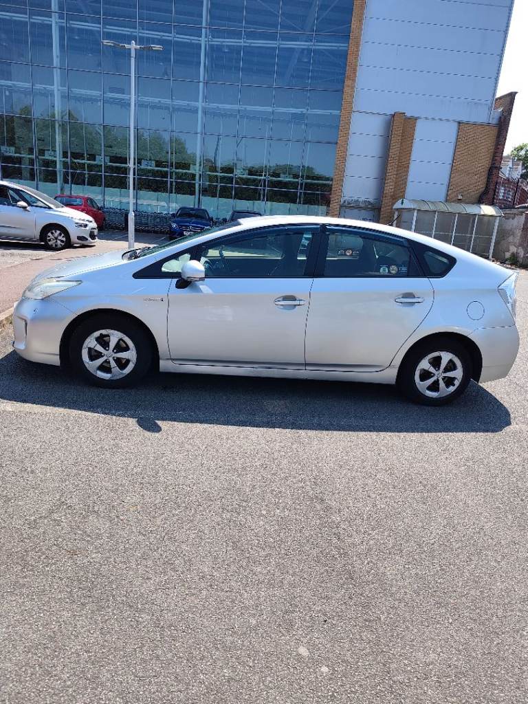 Toyota, PRIUS HYBRID, 2015, 1797 (cc)