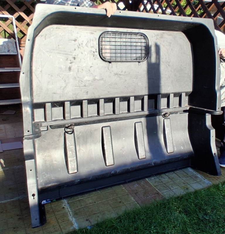 Bulk head and flooring SWB 2018