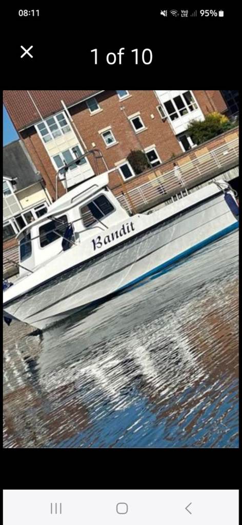 Fishing boat 