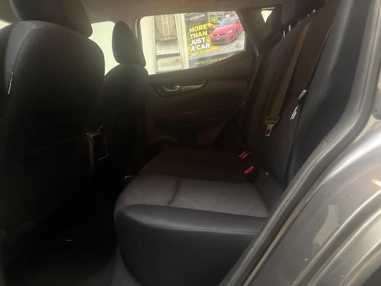 2014 Nissan Qashqai 1.2 DiG-T Acenta 5dr HATCHBACK PETROL Manual