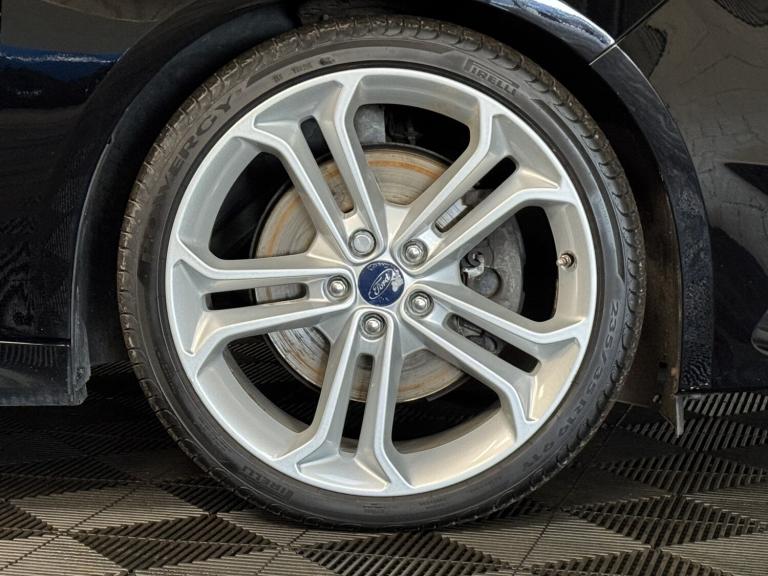 FORD FOCUS 2.0 T EcoBoost ST-2 Black Manual Petrol 2016