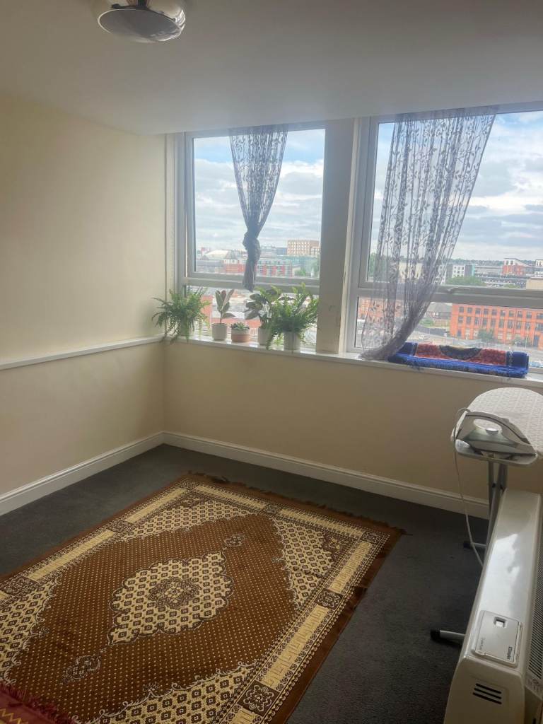 Bright Double Room Available – Great Views –  Leicester City Centre Location