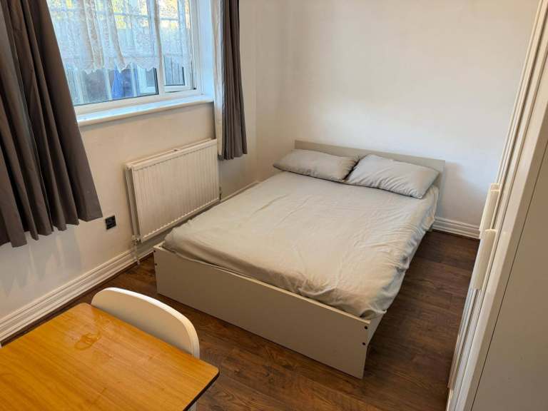  Double Room in Eltham to rent