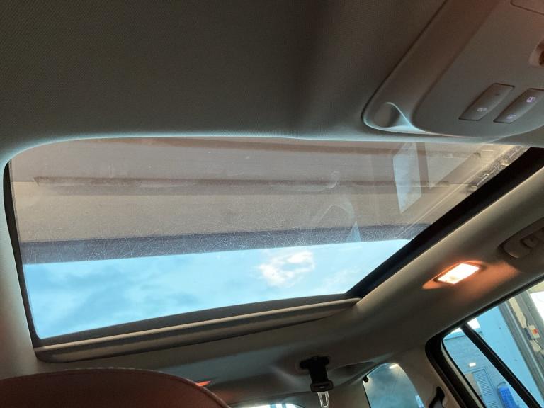 2017 Vauxhall Zafira 2.0 CDTi Elite Nav 5dr ++ PANROOF / NAV / CAMERA / LEATHER / ULEZ ++ MPV Die...