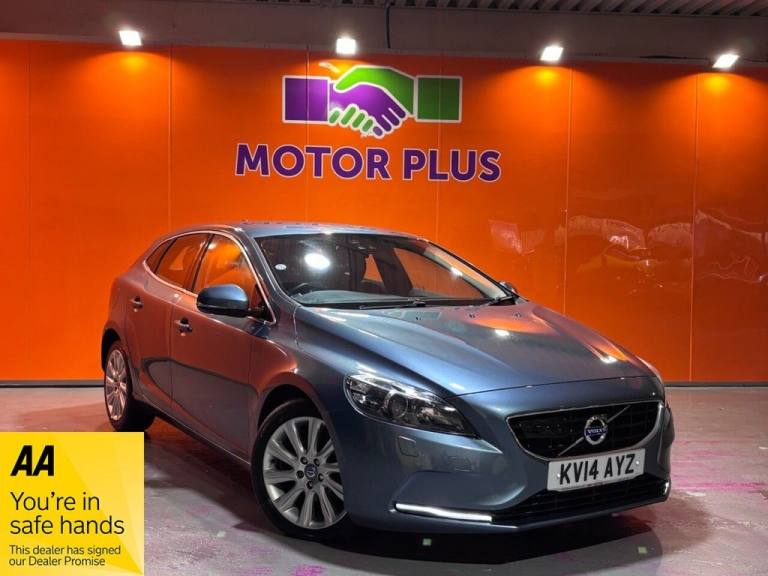 2014 14 VOLVO V40 1.6 D2 SE LUX NAV HATCHBACK 5DR DIESEL MANUAL EURO 5 (S/S) (11