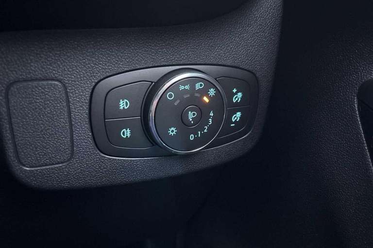 2022 Ford Puma 1.0 EcoBoost Hybrid mHEV Titanium 5dr HATCHBACK Petrol/Electric Hybrid Manual