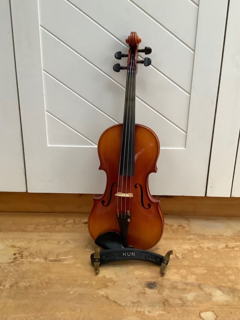 SUZUKI VIOLIN