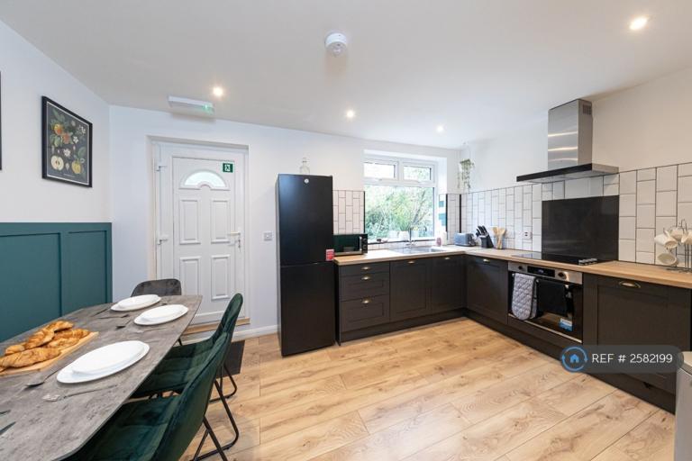 3 bedroom house in Newton Hall Farm Cottages, County Durham, DH1 (3 bed) (#2582199)