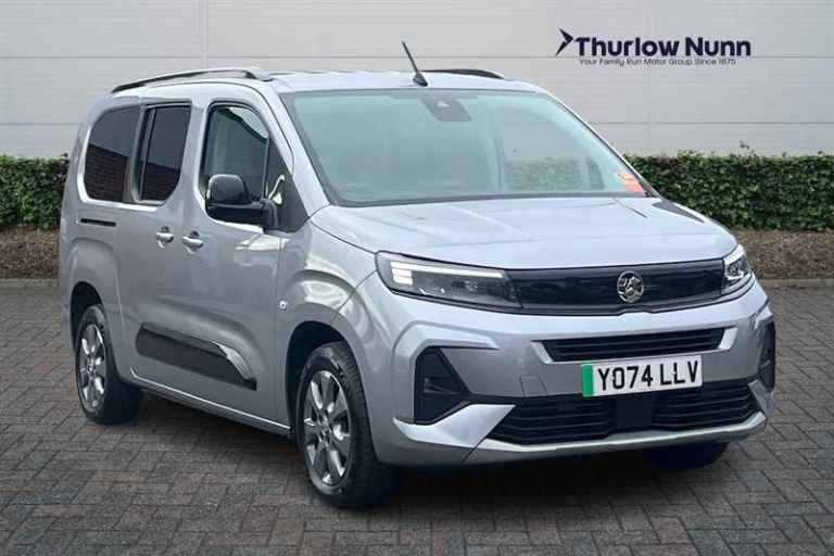 2025 Vauxhall Combo Life Electric 52kWh Ultimate XL MPV 5dr Electric Auto (7.4kW Charger) (136 ps...