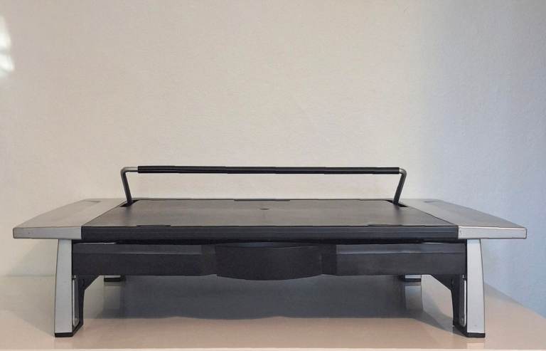 Fellowes Monitor/Laptop Riser Plus. Black/Silver. 