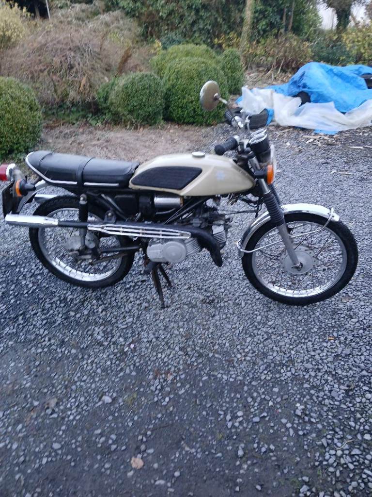 Suzuki T 125 Stinger only 7 K UK Bike 1973