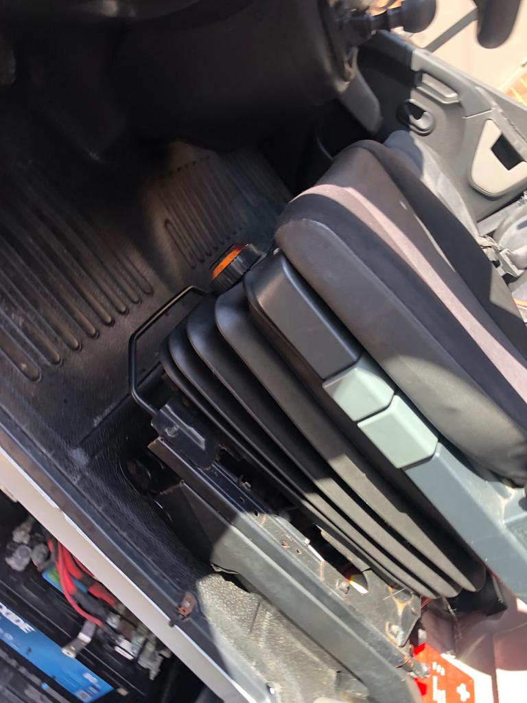 2024 Renault Master LEFT HAND DRIVE CURTAIN SIDE SLEEPER CAB Cutainside  Diesel Manual