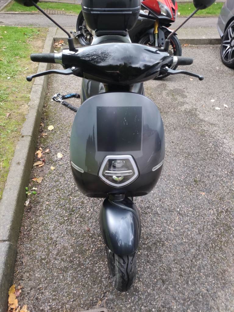 Ecooter E1R Electric Scooter 