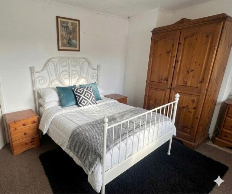 Large Double Room to Rent