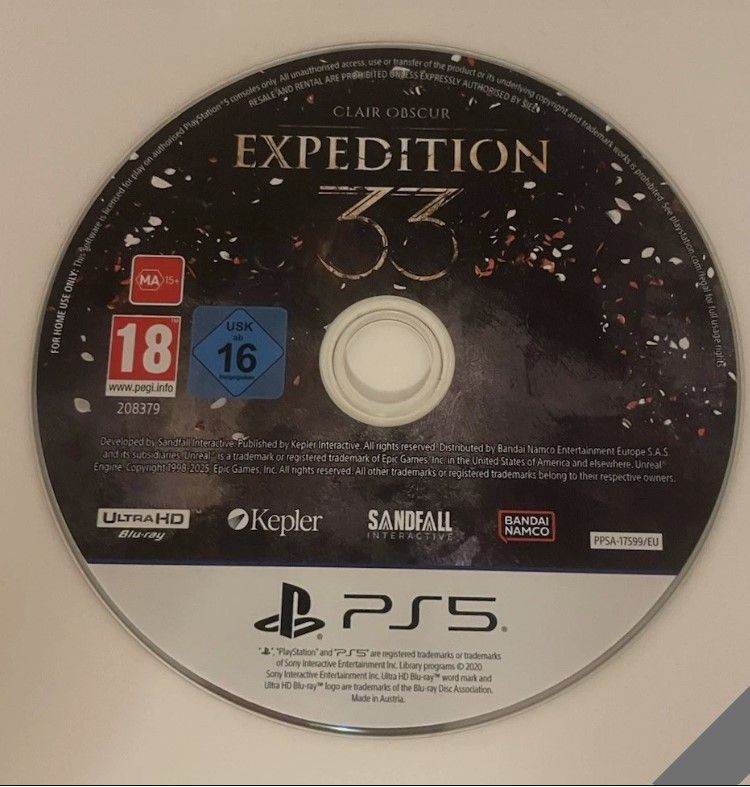 PS5 Expedition 33 game disc in mint condition