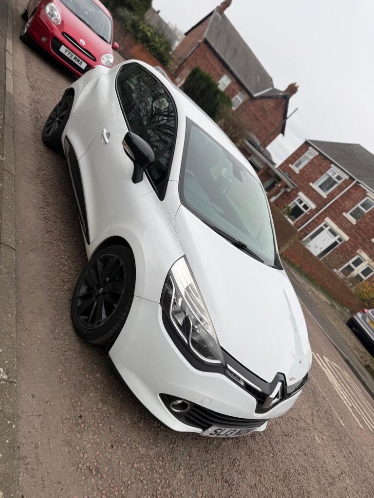 Renault, CLIO, Hatchback, 2013, Manual, 1461 (cc), 5 doors