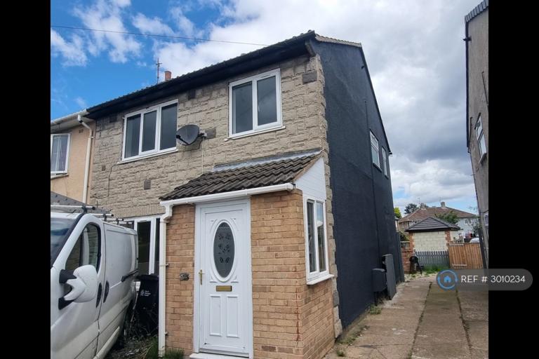 3 bedroom house in Elmfield Road, Doncaster, DN11 (3 bed) (#3010234)