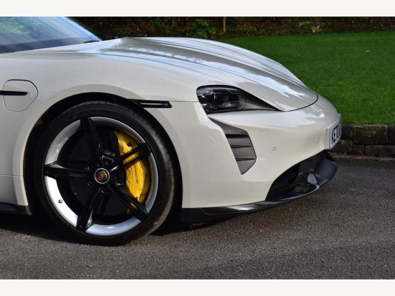 2020 70 PORSCHE TAYCAN 0.0 TURBO S 93KWH 4D 751 BHP