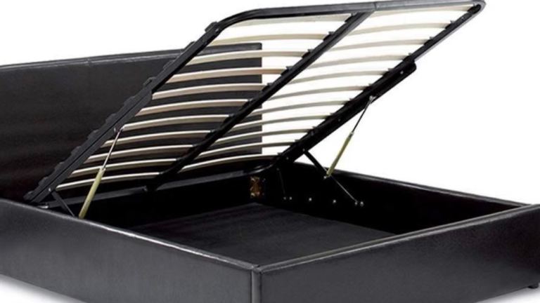 Ottoman 4’6” Bed